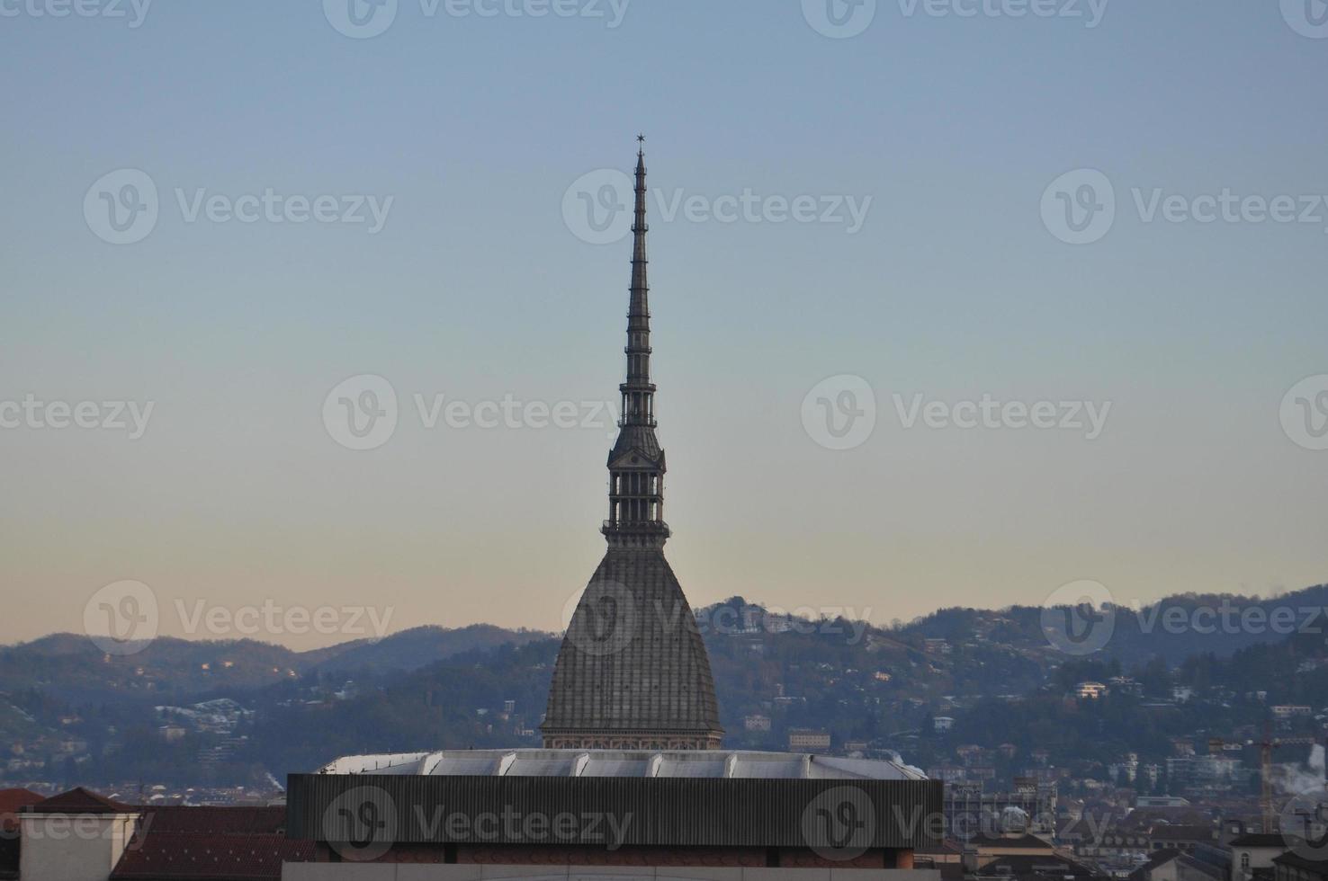 mole antonelliana en turín foto