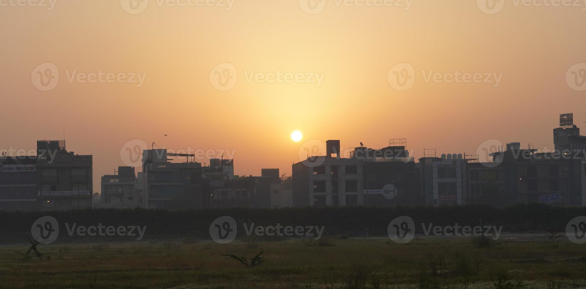 imagen de efecto de sol de la hora de la mañana foto