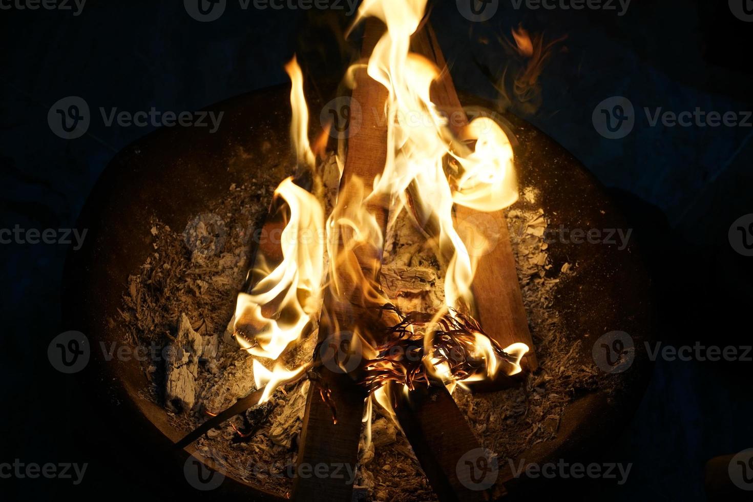 Imágenes de fuego ardiendo foto