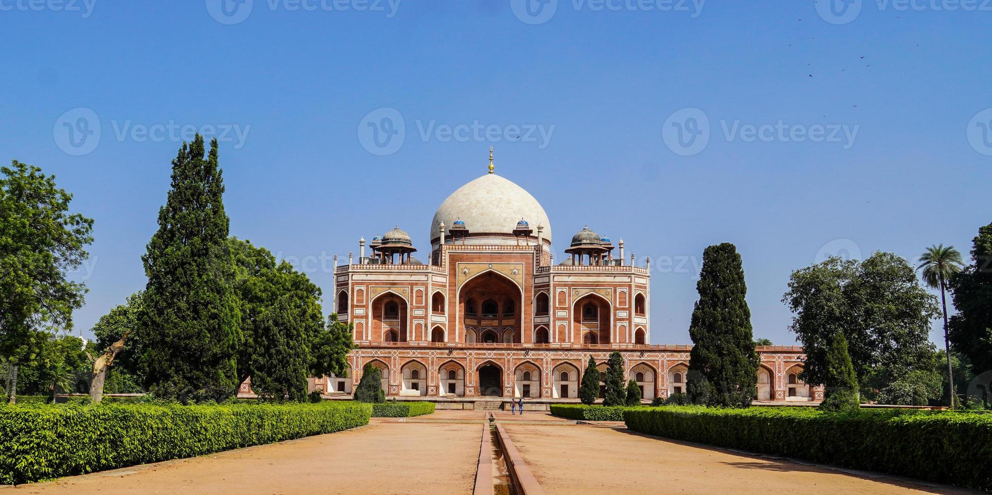 Humayun Tomb of the Mughal Emperor photo