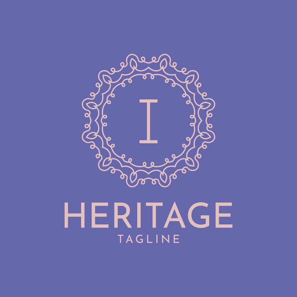 letter I feminine circle frame luxury vector logo design