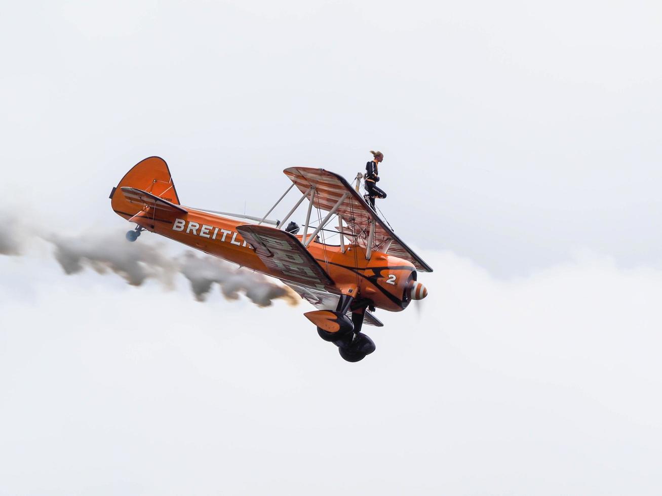 Biggin Hill, Kent, Reino Unido, 2009. Pantalla breitling wingwalkers foto