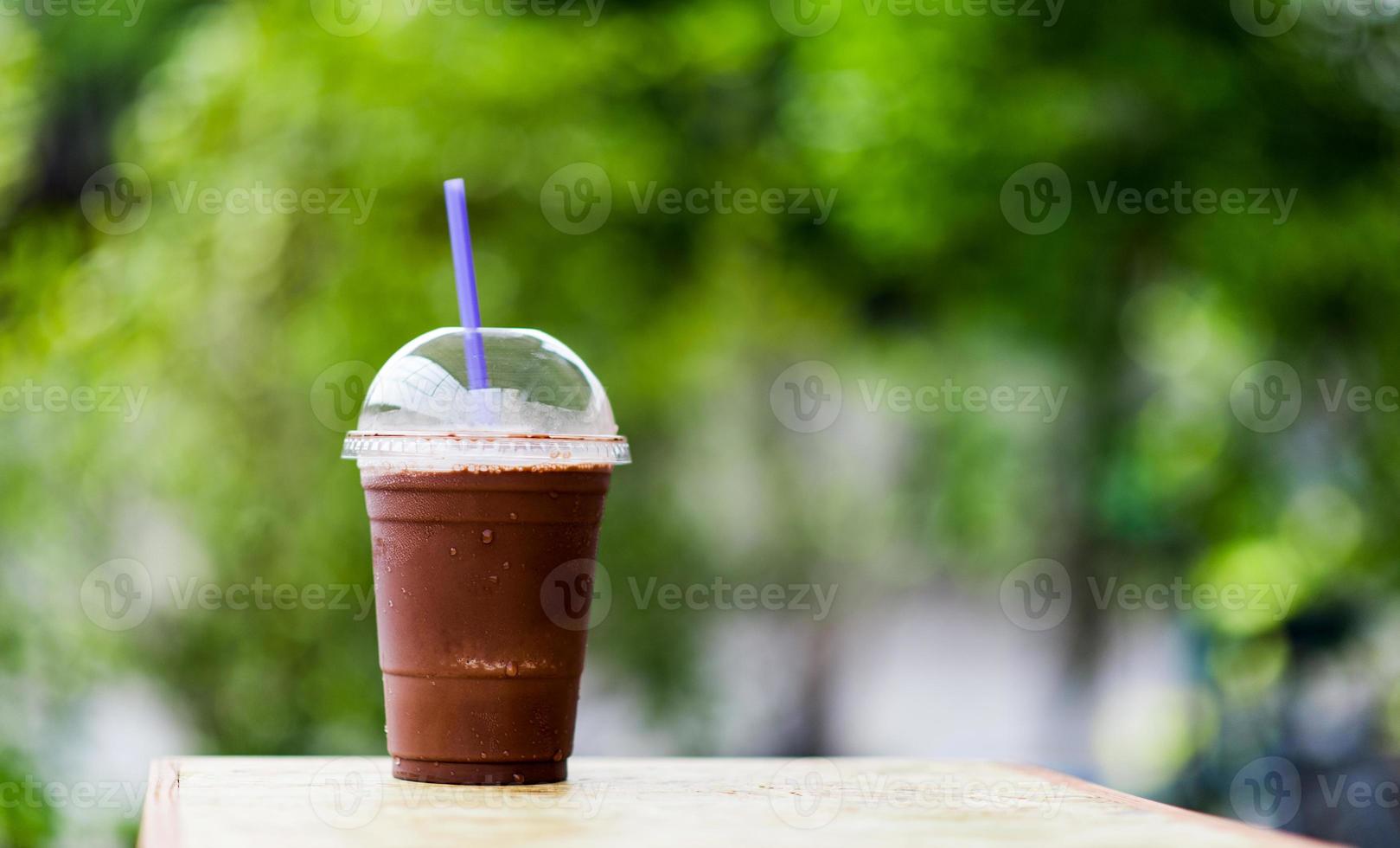 deliciosas fotos frescas de cacao colocadas en la mesa listas para comer el concepto de alimentos y bebidas