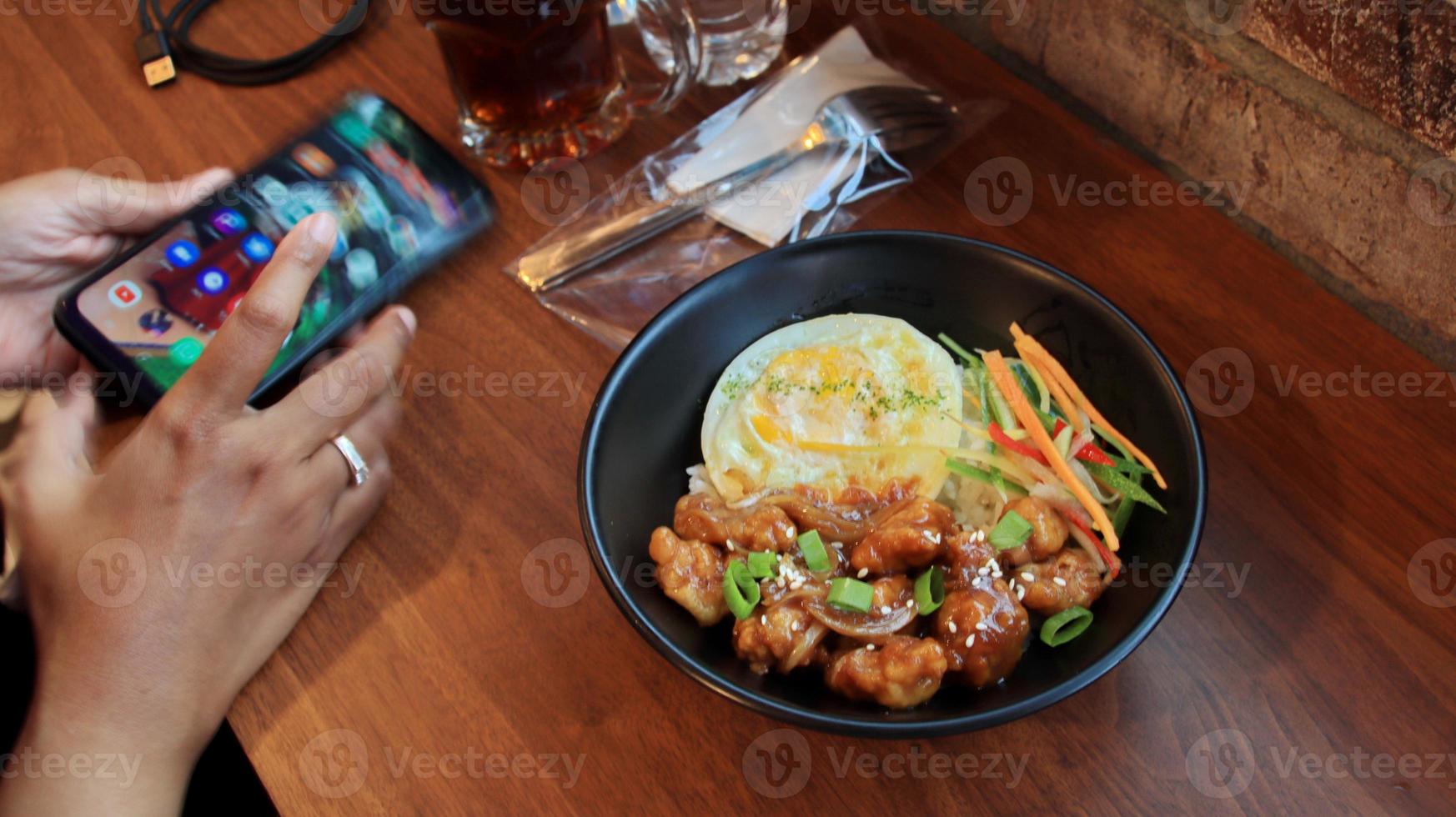 Rice bowl. with rice and fried egg photo