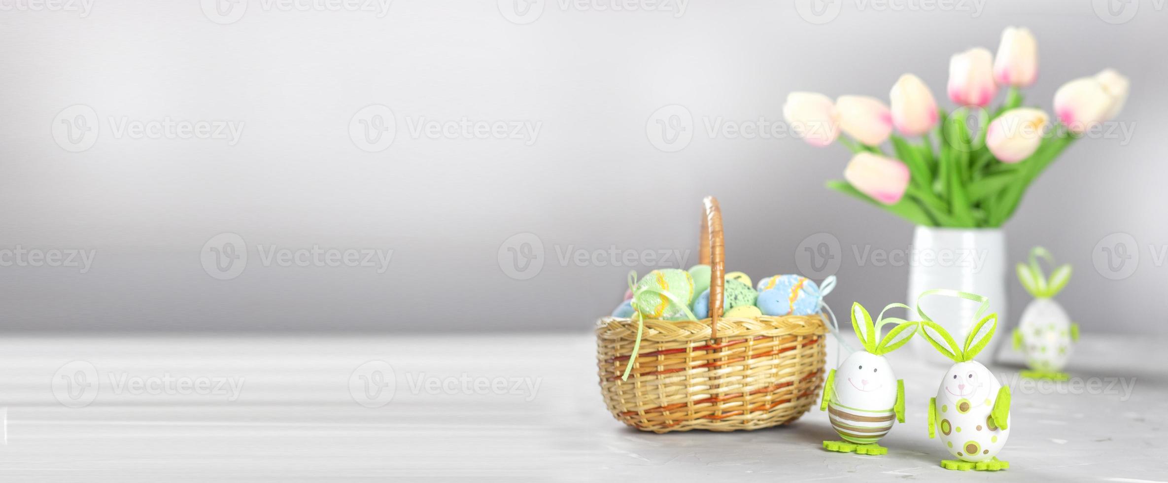 Easter background. Easter flowers. happy easter banner. Tulips. Easter. Banner. copy space photo