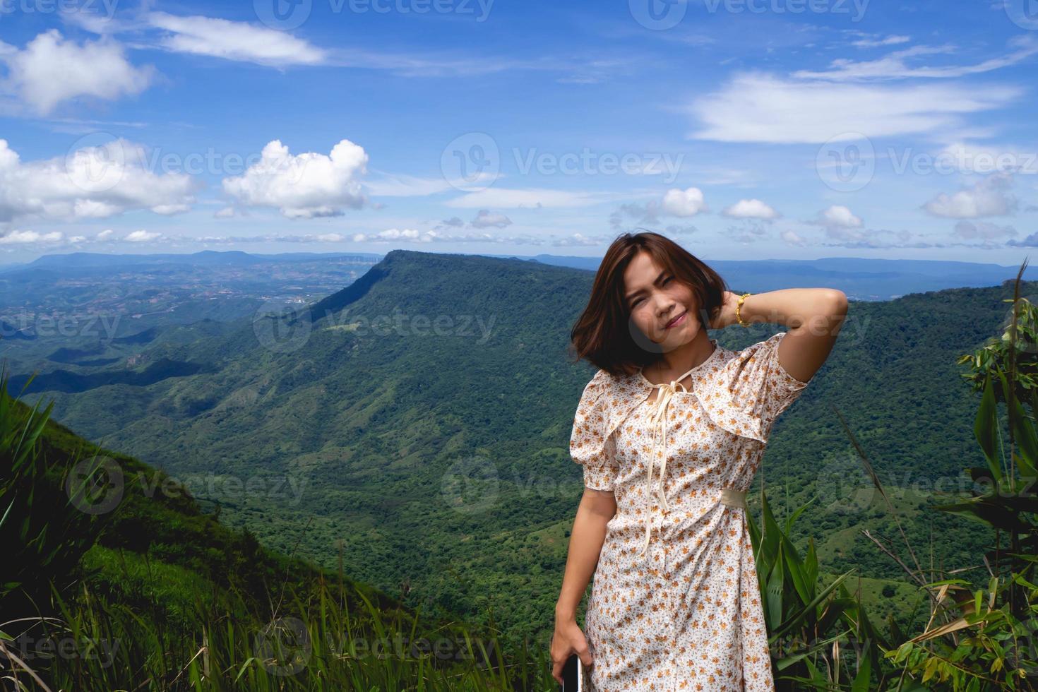 mujer y naturaleza foto