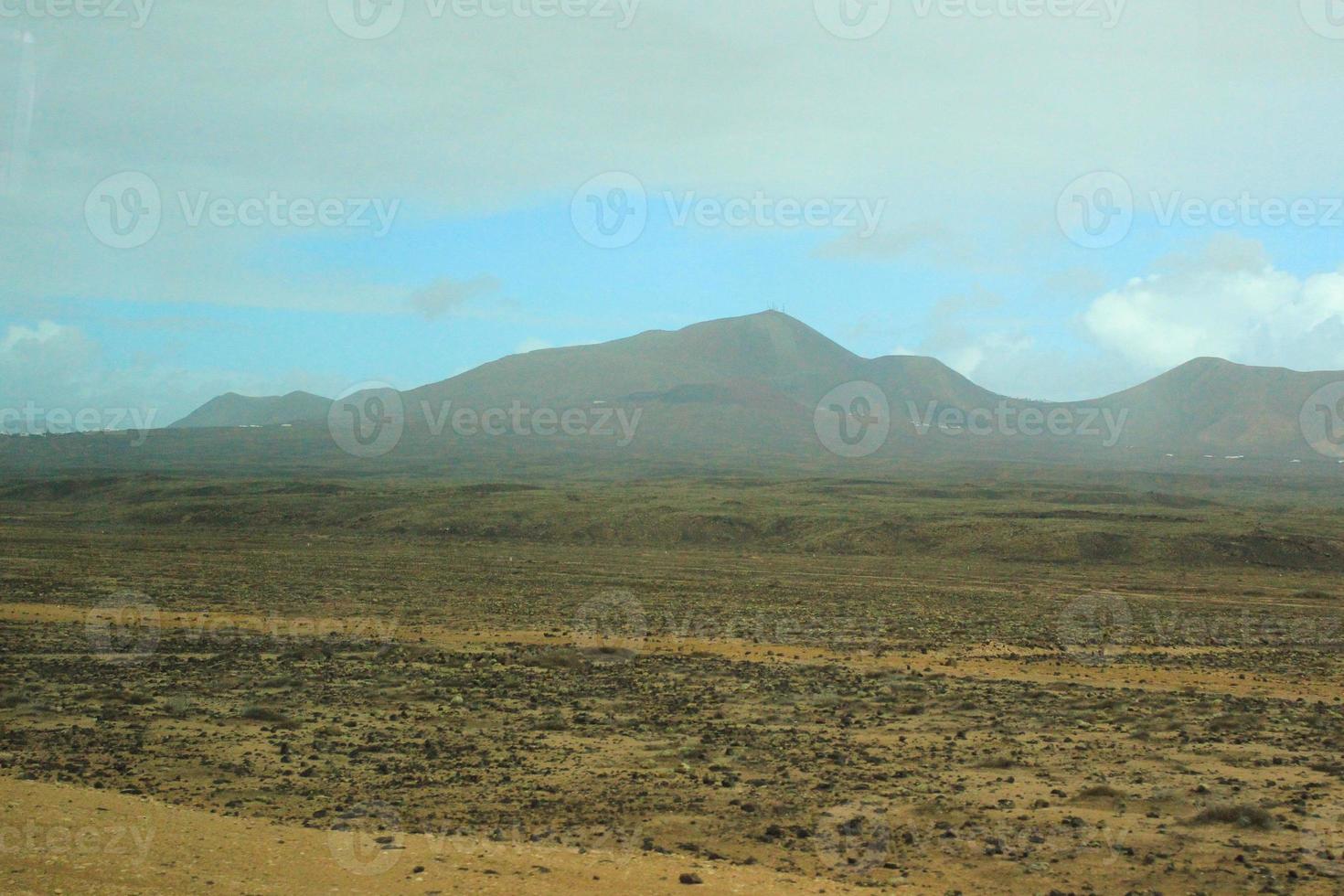 Playa de lanzarote en las islas canarias españolas foto