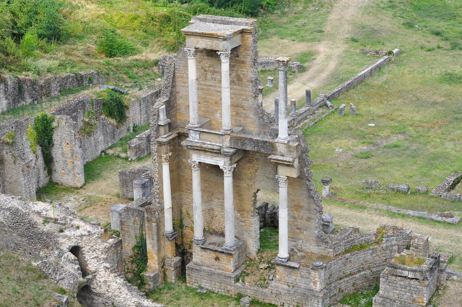 teatro romano de volterra foto