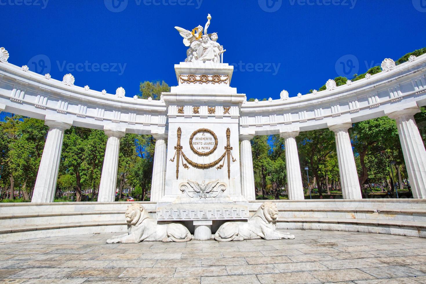 monumento a benito juarez el hemiciclo de juarez en el parque central de la alameda de la ciudad de mexico foto