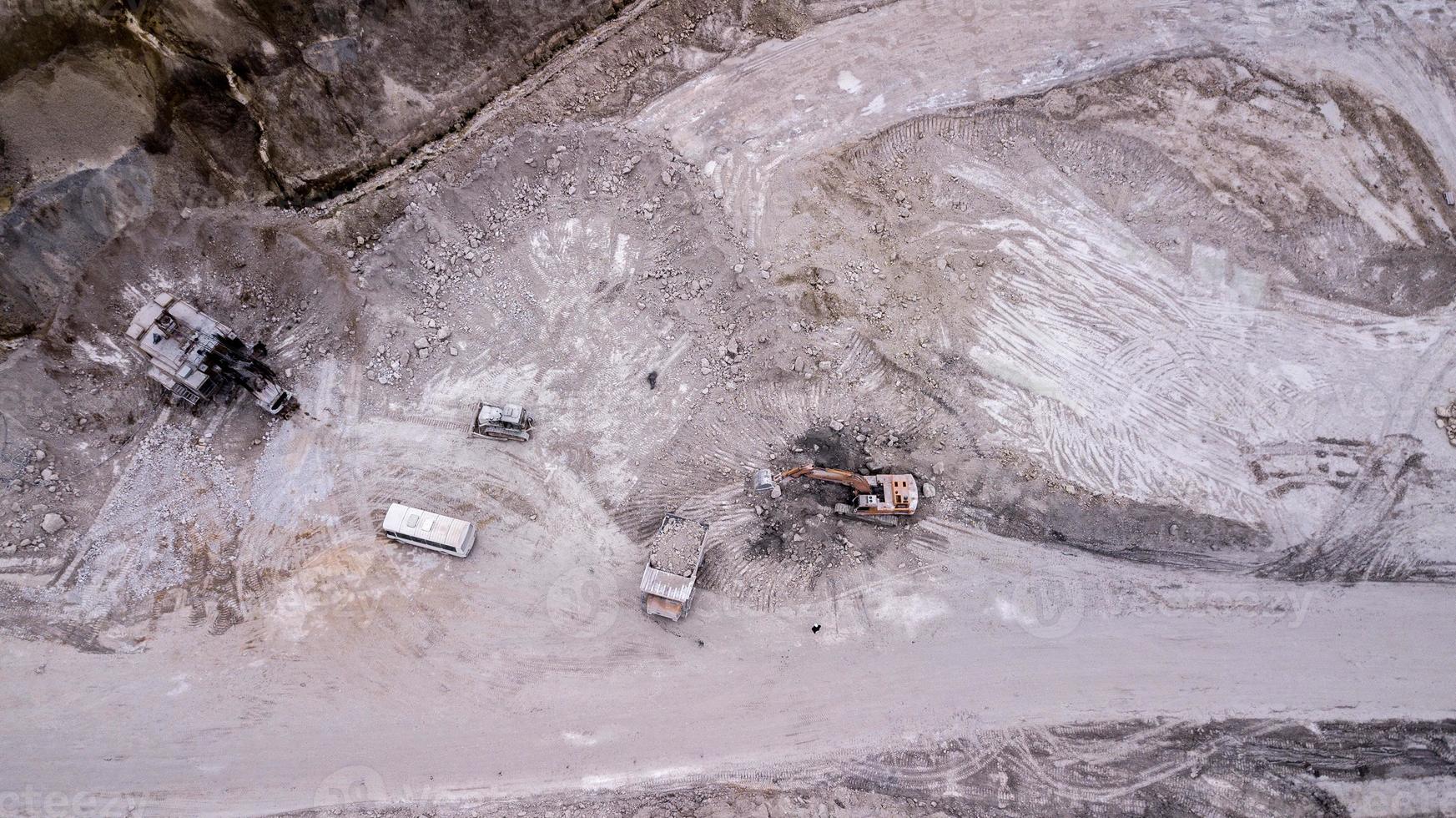 carrera minando la vista desde el dron foto