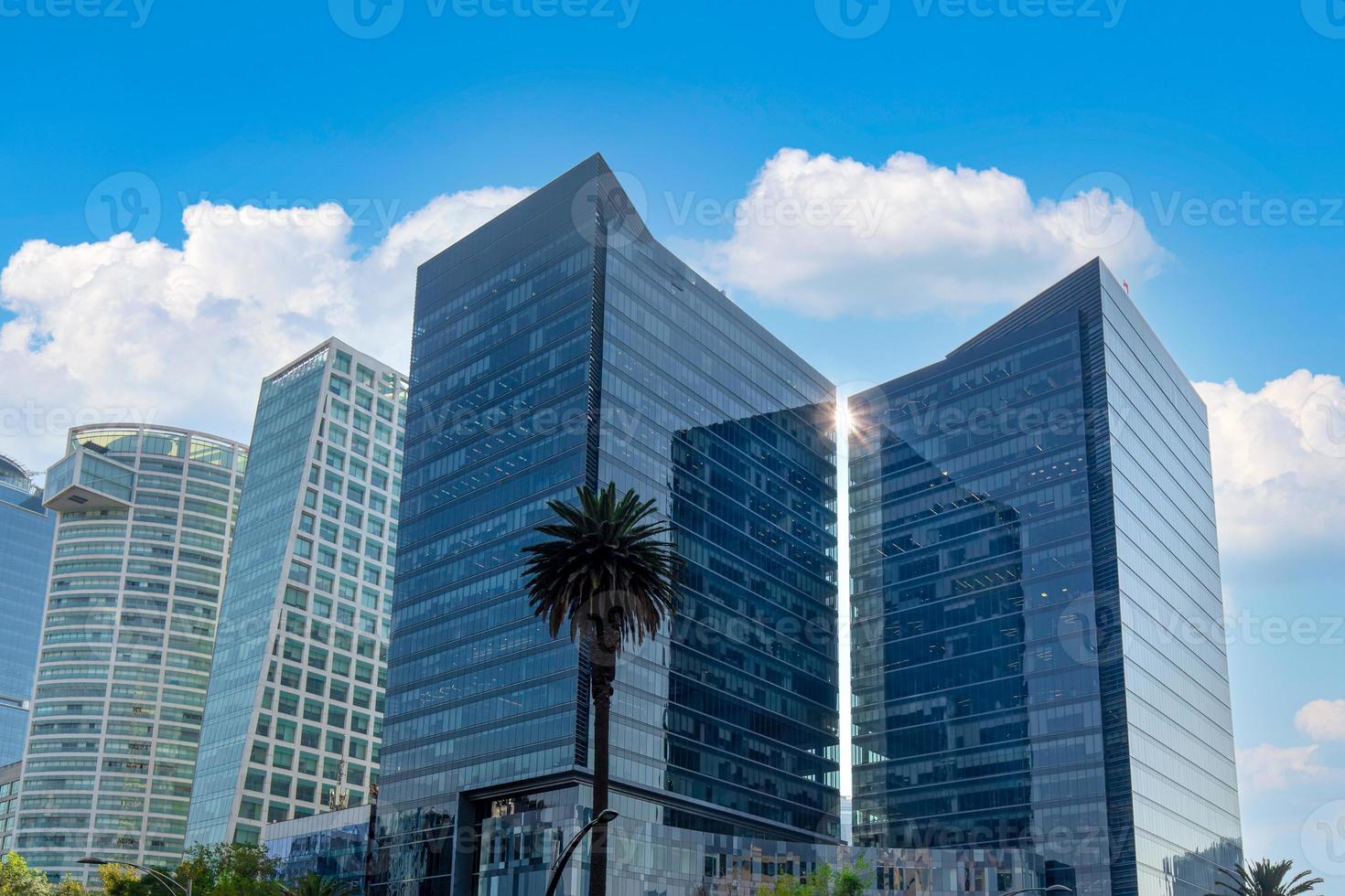 centro financiero y distrito comercial de la ciudad de méxico cerca del paseo de reforma foto