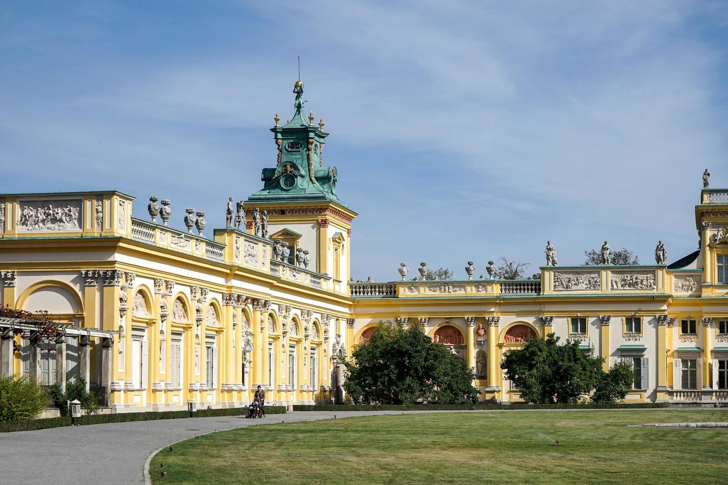 varsovia, polonia, 2014. acercamiento al palacio de wilanow en varsovia foto