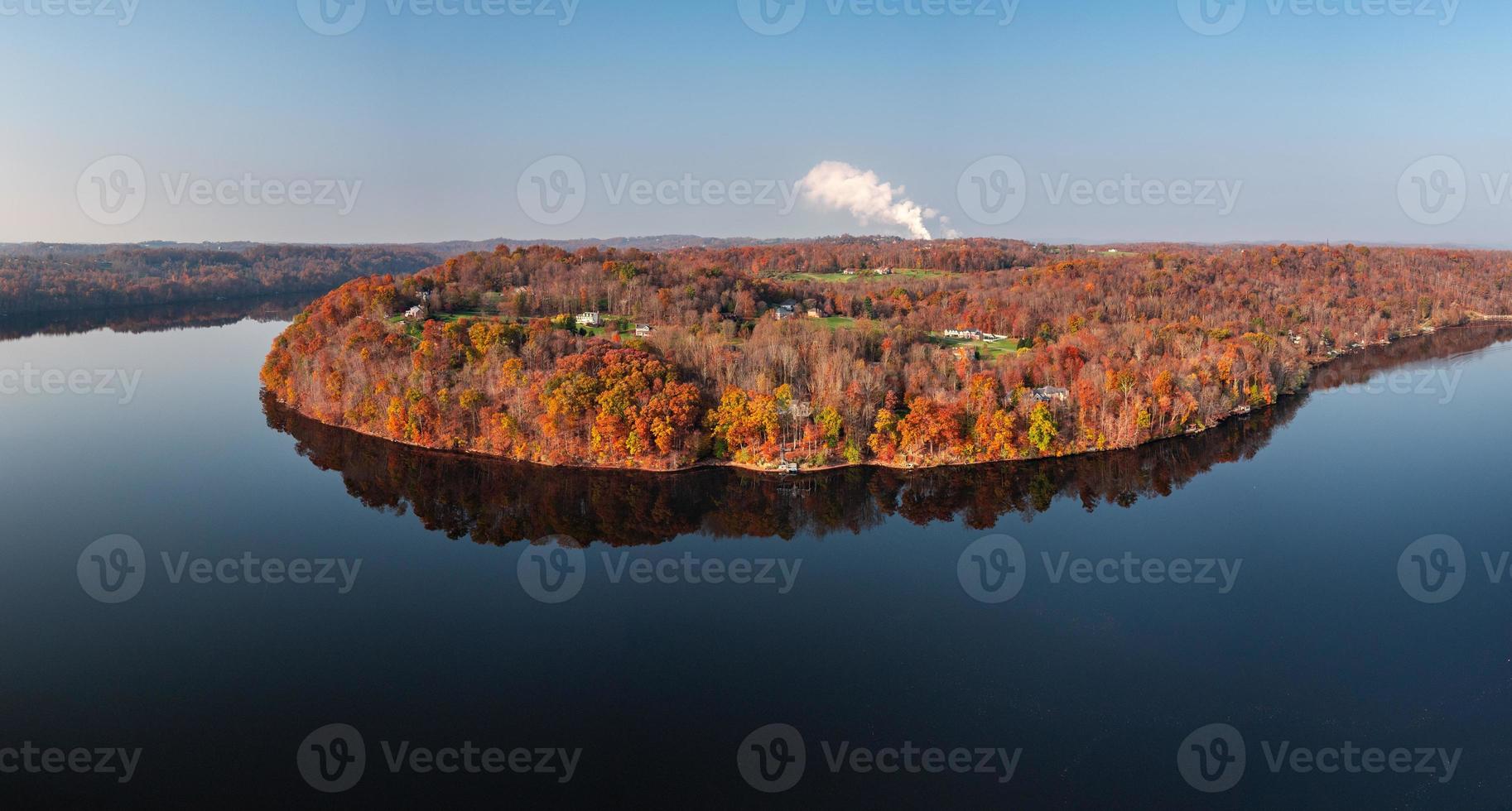 vista aérea de los bosques cerca de morgantown wv foto