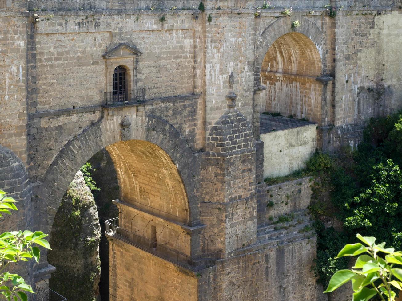 ronda, andalucia, españa, 2014. vista del nuevo puente en ronda españa el 8 de mayo de 2014 foto