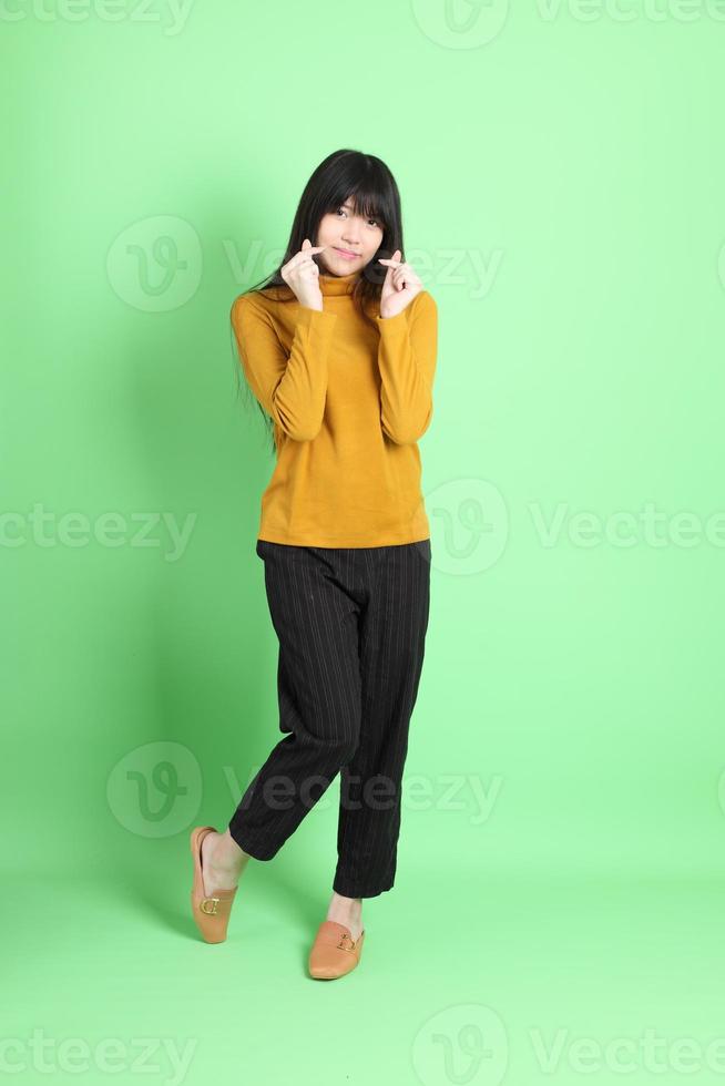 joven asiática foto