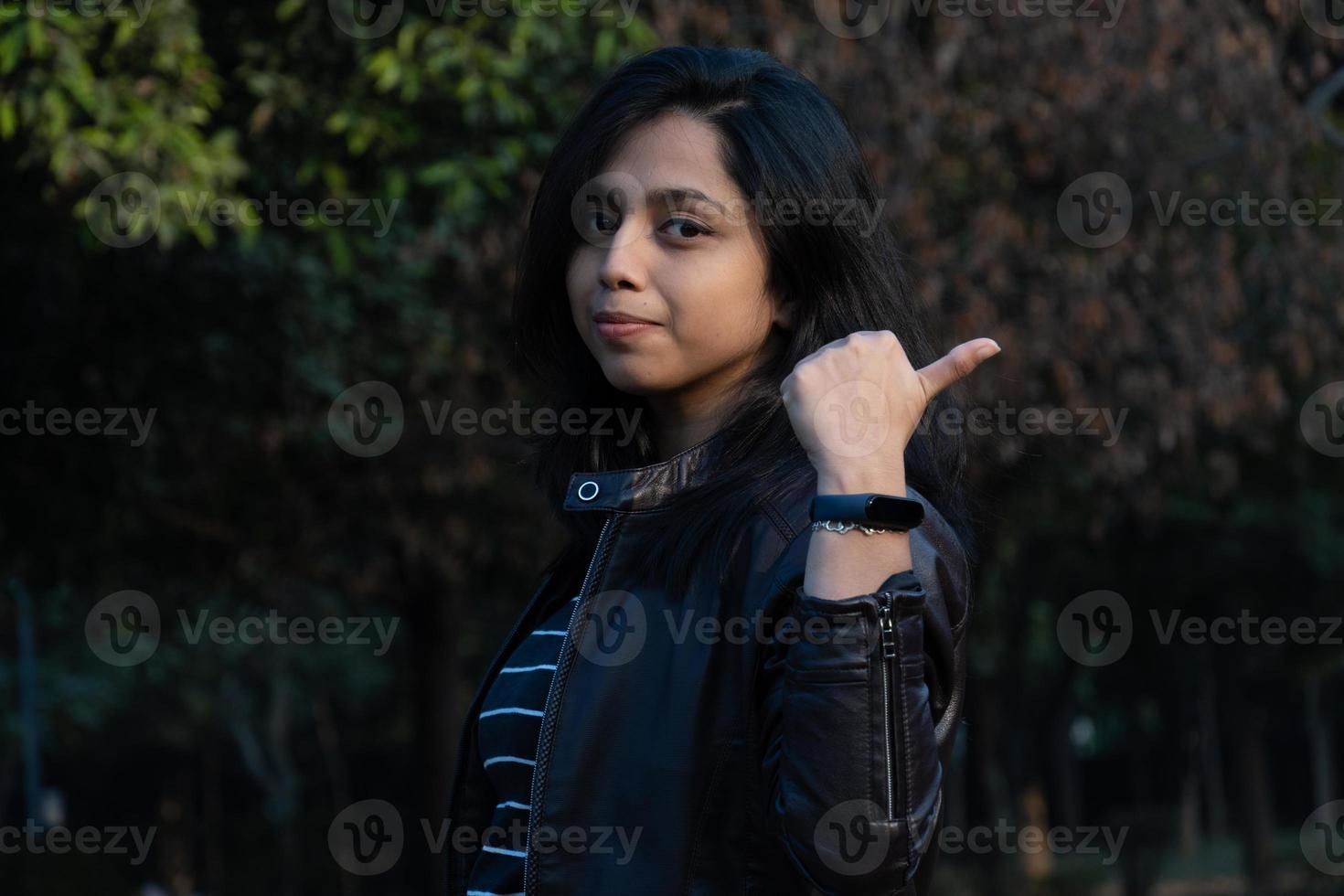 professional girl image image showing something using her hand photo