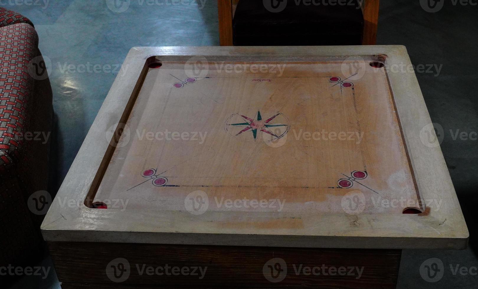 indoor playing game carrom board images Hd photo
