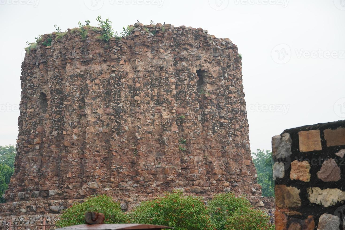 indian historical old structure image outdoo- old architecture buildings photo