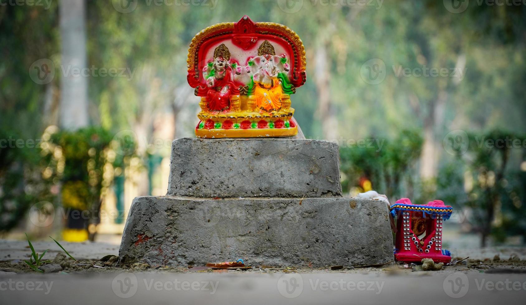 laxmi ganesh statue on local indian park photo