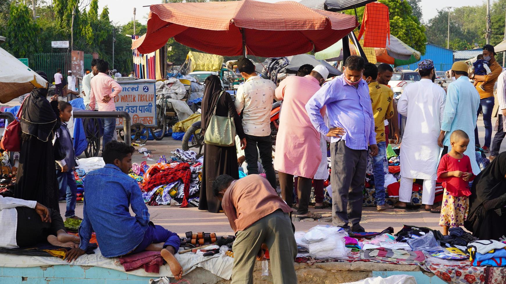 mercado en jama masjid, vieja delhi, india foto