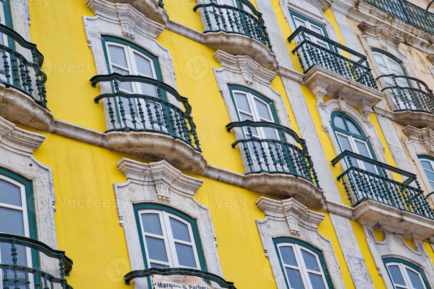 portugal, coloridas calles de lisboa foto