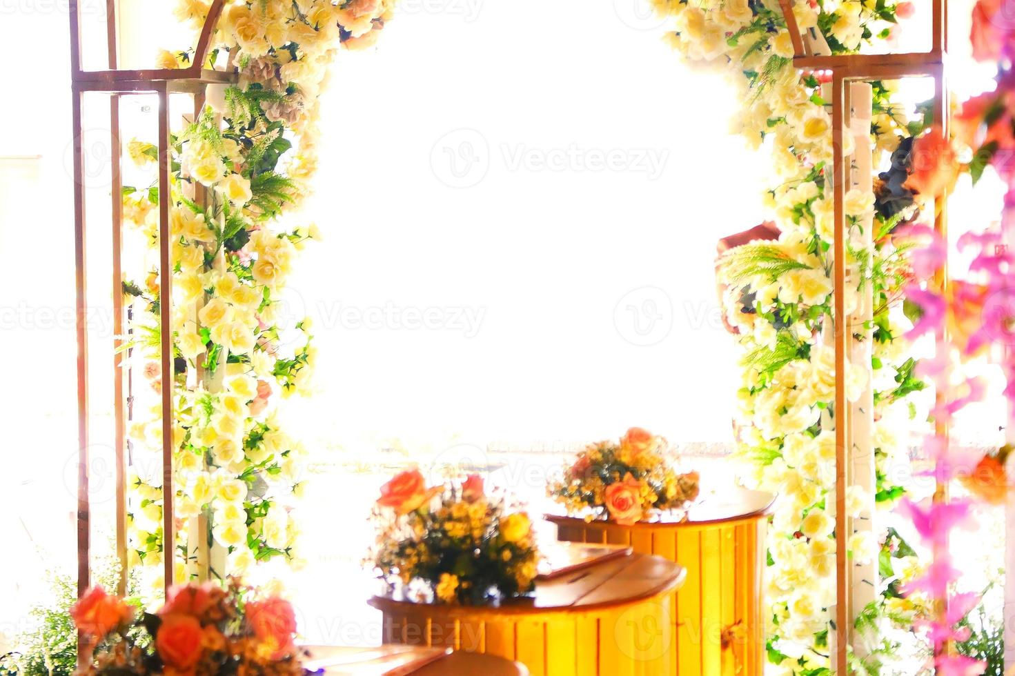 Photo of flower decorations and others at weddings with bright white backgrounds, suitable as backdrops and wallpapers, as well as templates