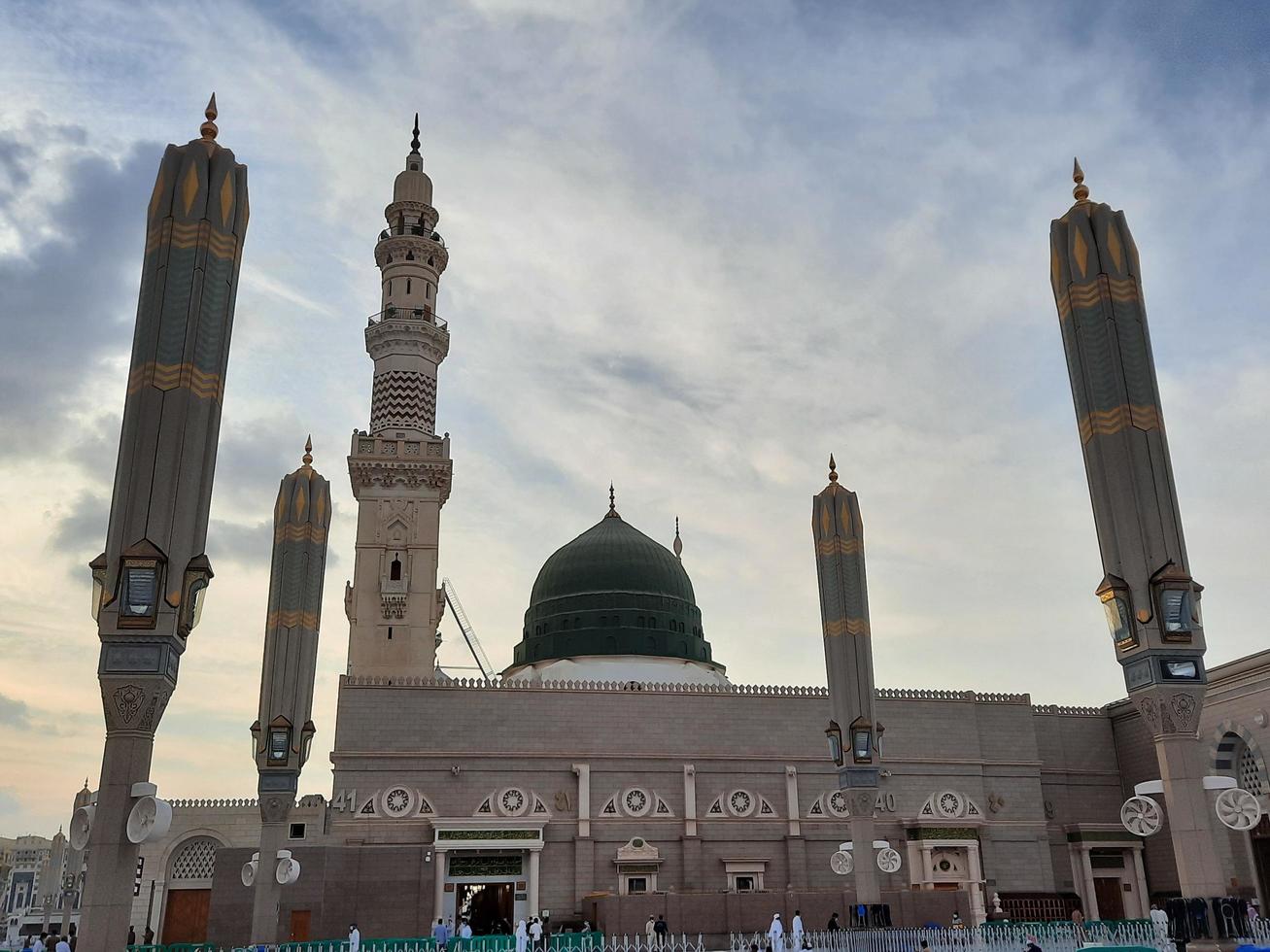 medina, arabia saudita, diciembre de 2021-mezquita de los profetas, al masjid al nabawi foto