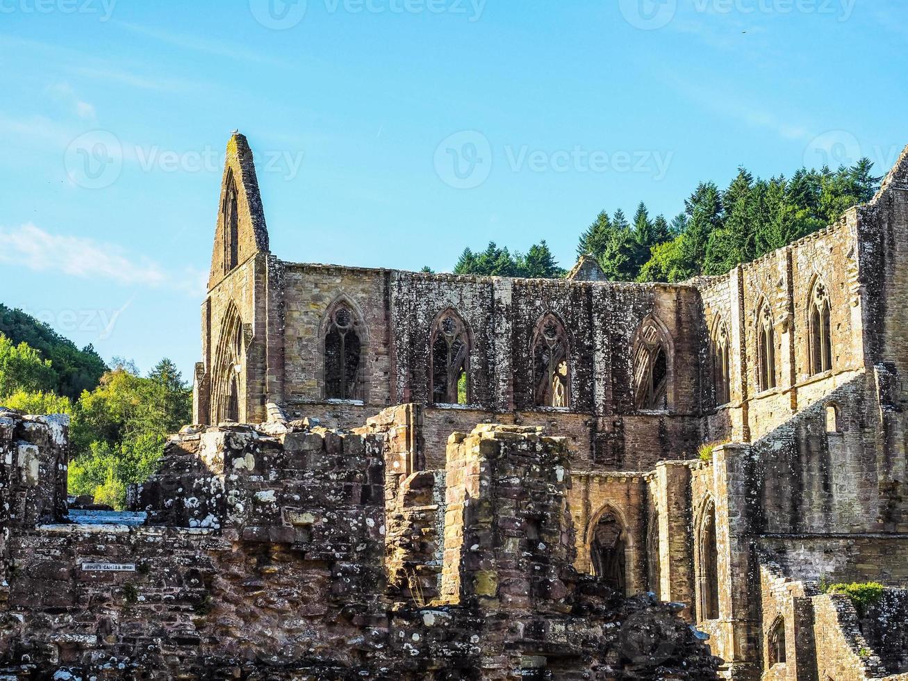 hdr tintern abadía abaty tyndyrn en tintern foto