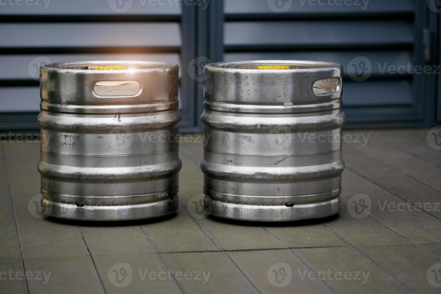 two beer barrels close-up photo