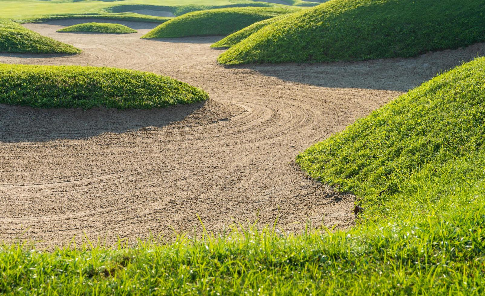 fondo de búnker de arena del campo de golf para el torneo de verano foto