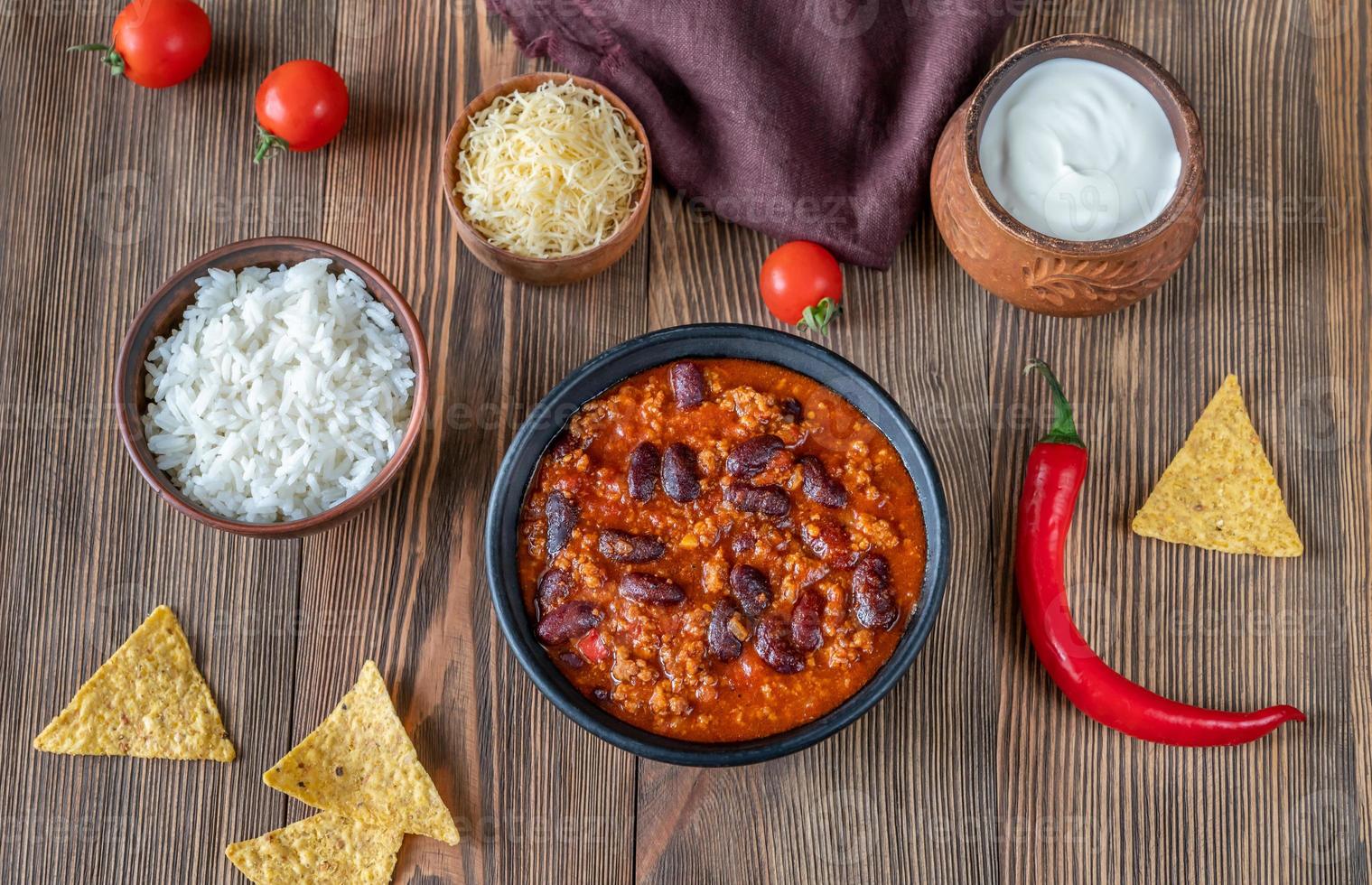 tazón de chile con carne foto