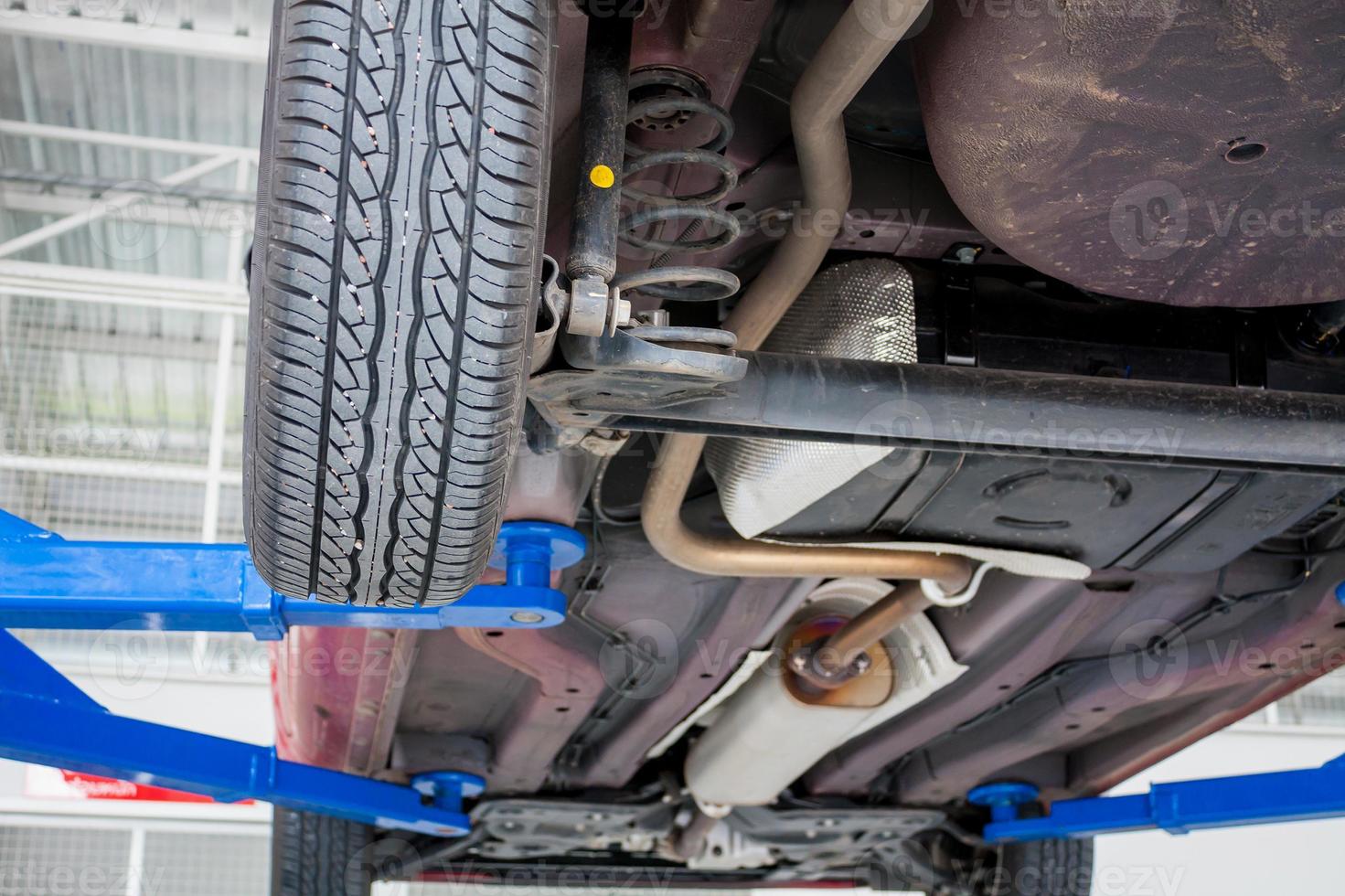 car repair shop photo