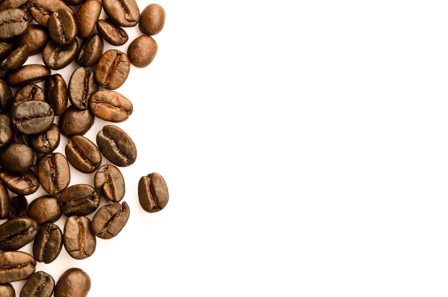 coffee beans  isotation on white background photo