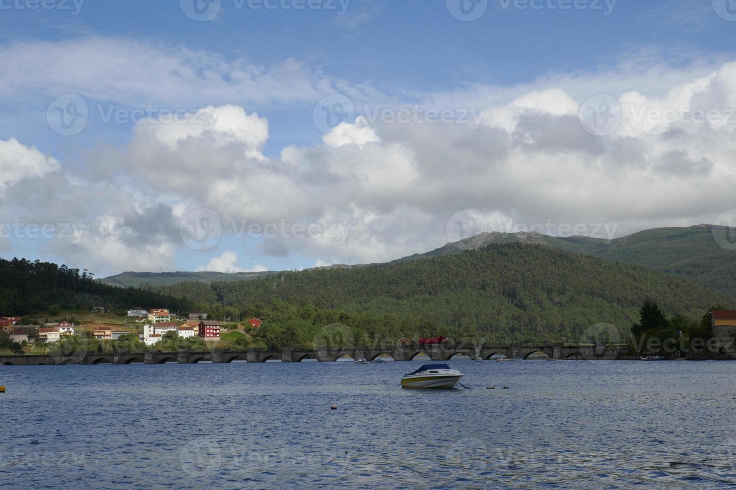 vistas del pueblo de ponte nafonso en noia foto