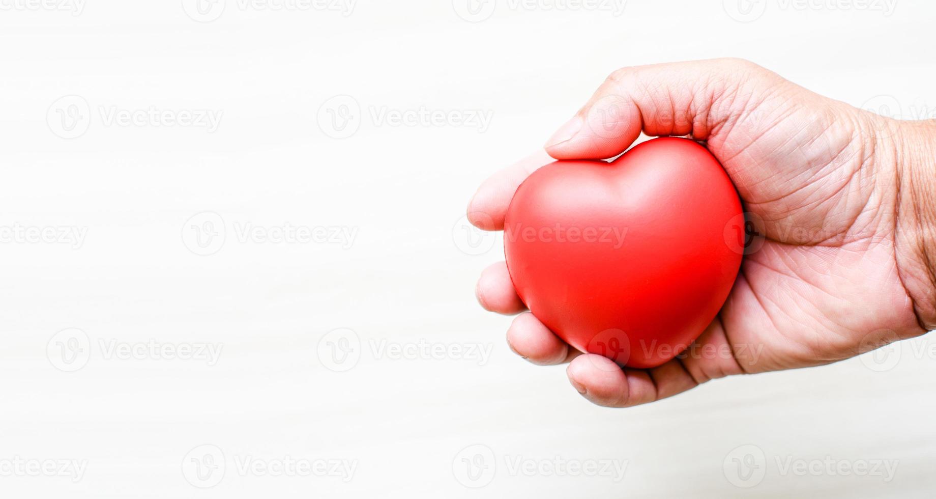 Copy space, World Heart Foundation organizes World Heart Day, celebrated globally on September 29 to inform people about cardiovascular diseases and promote preventative measures to reduce its risk. photo