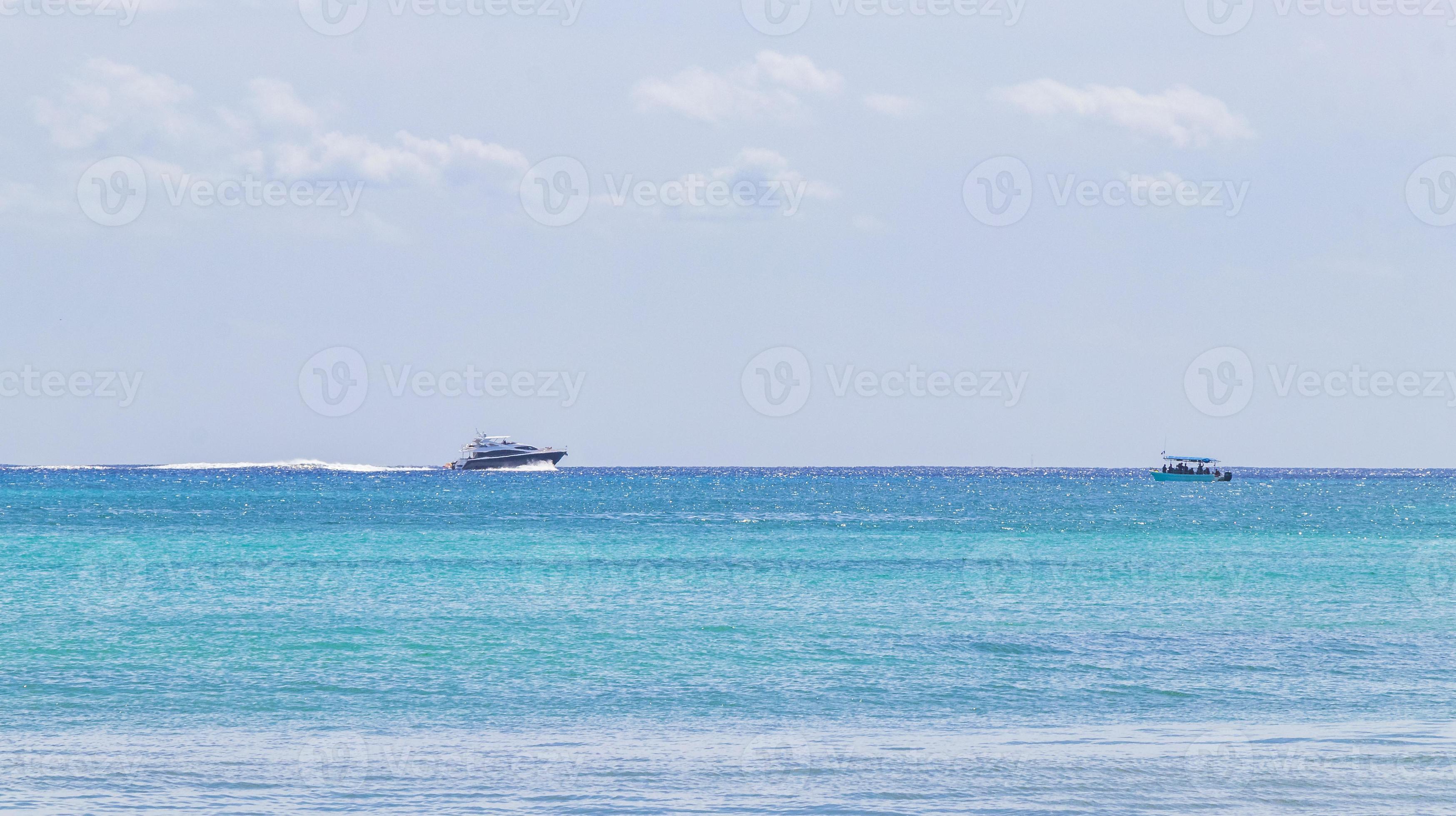 boat playa del carmen cozumel