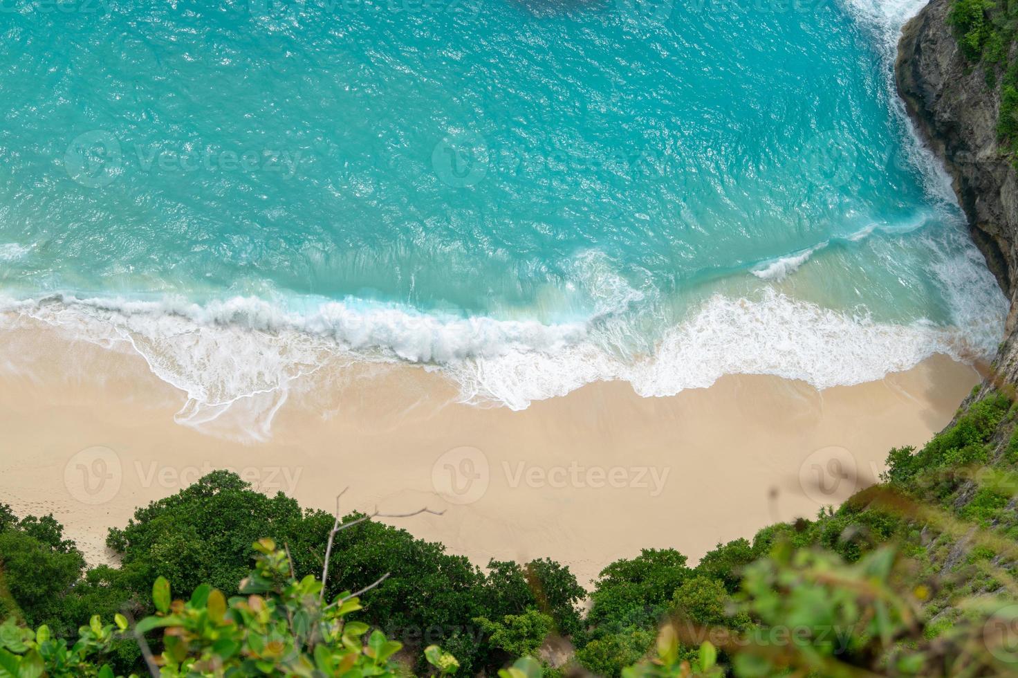 la orilla de la playa foto