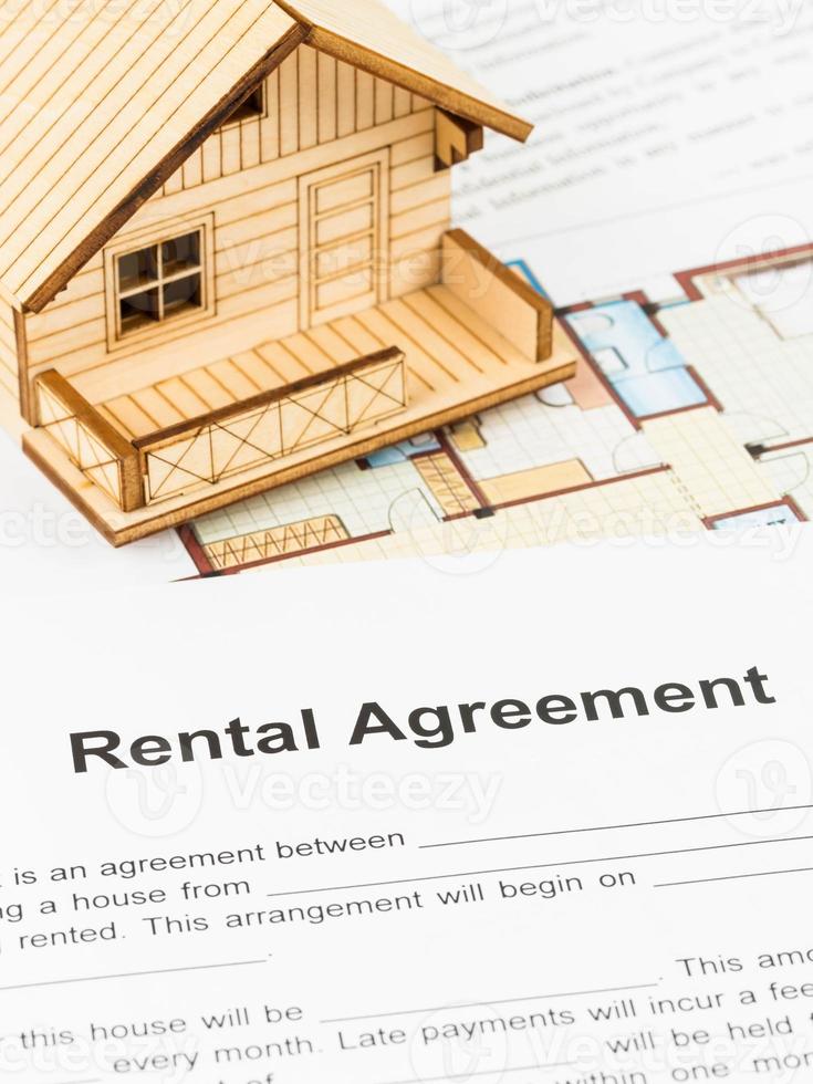 House rental agreement document photo