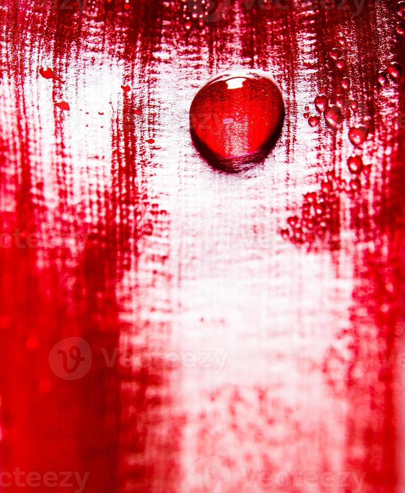 gota de agua dentro de la flor de plátano bluggoe plateada foto