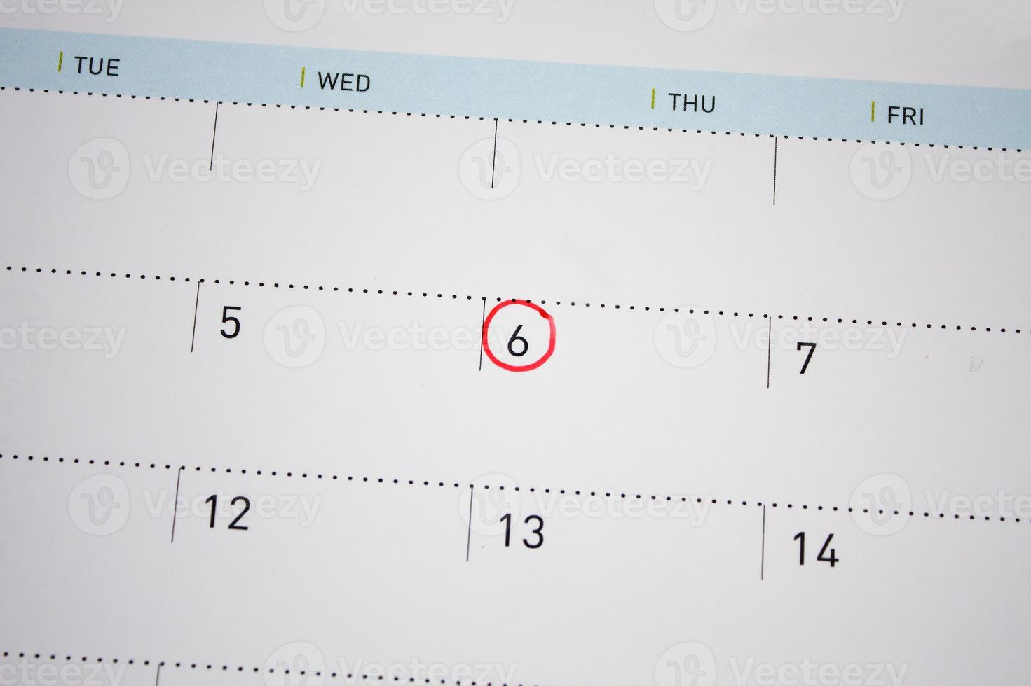 marca de círculo rojo en el calendario foto