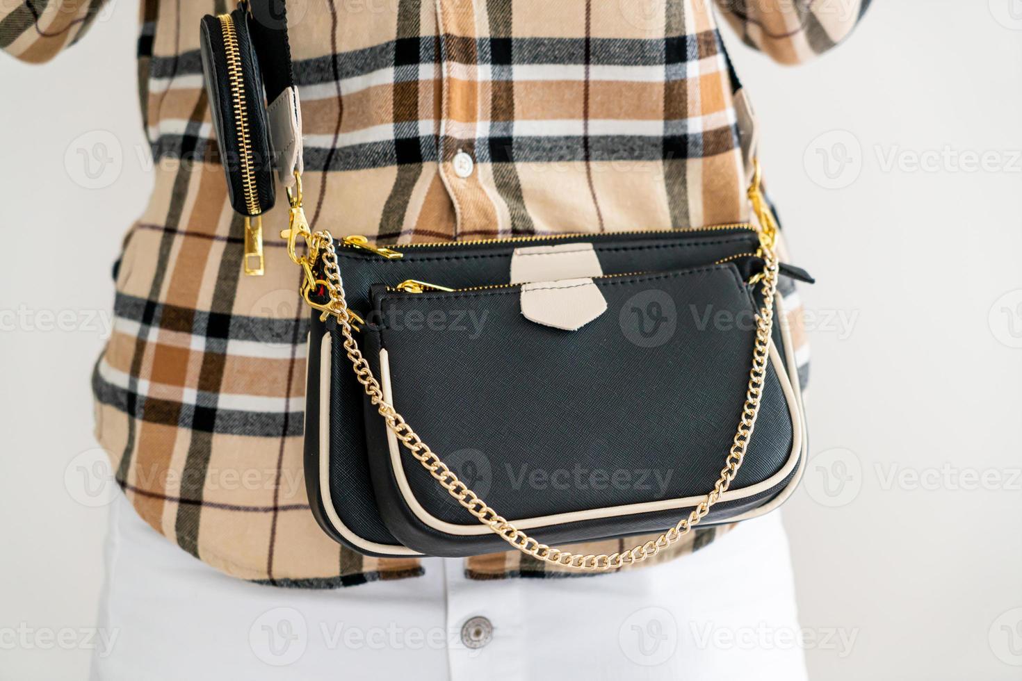 woman leather bag cross body photo