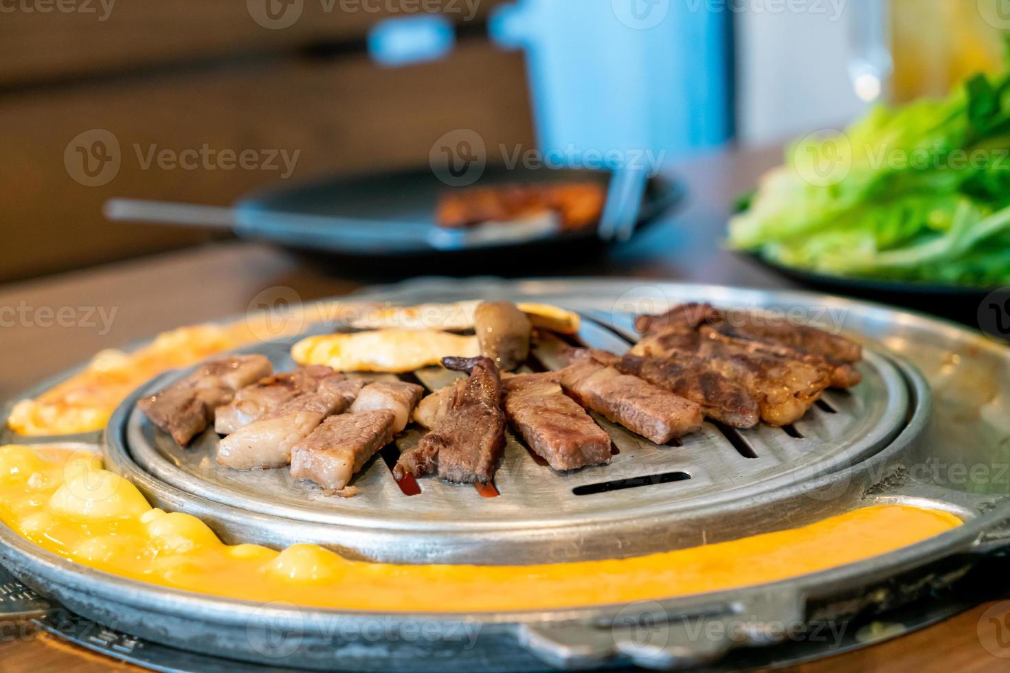 carne a la parrilla al estilo coreano o barbacoa coreana foto
