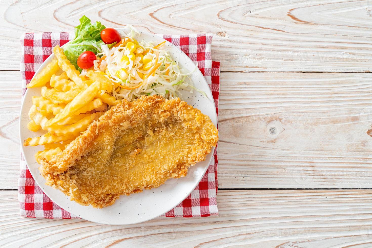 fried fish and potatoes chips photo