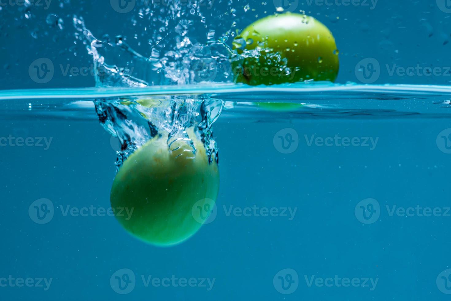 The ball jujube down the water photo