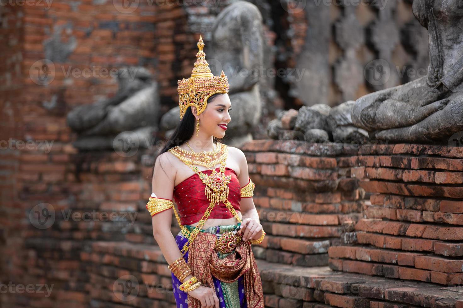 Asia woman wearing traditional Thai dress, The costume of the national dress of ancient Thailand. photo