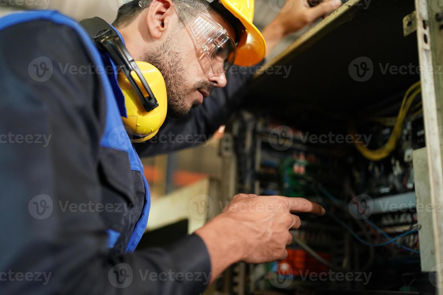 Professional men engineer worker skills quality, maintenance, training industry factory worker , warehouse Workshop for factory operators, mechanical engineering team production. photo