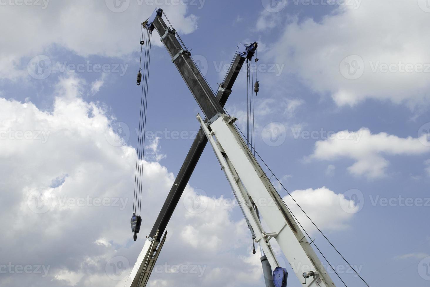 a mobile crane photo