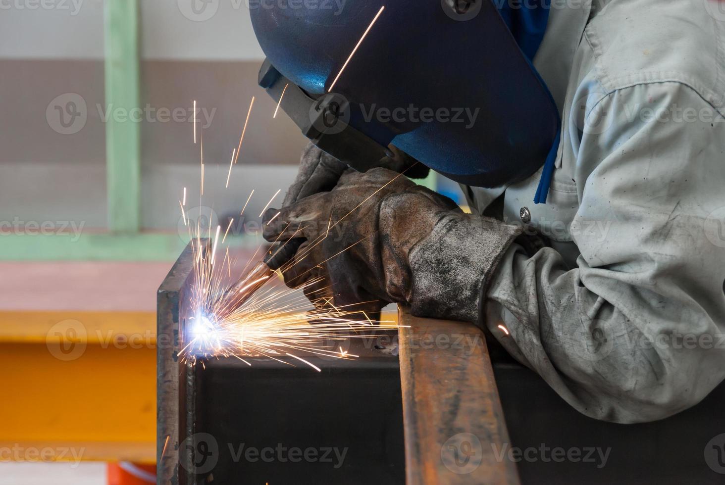 work worker welding photo