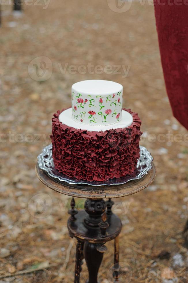 Minimal wedding cake for wedding day. Wedding cake for bride and groom on wedding day. photo