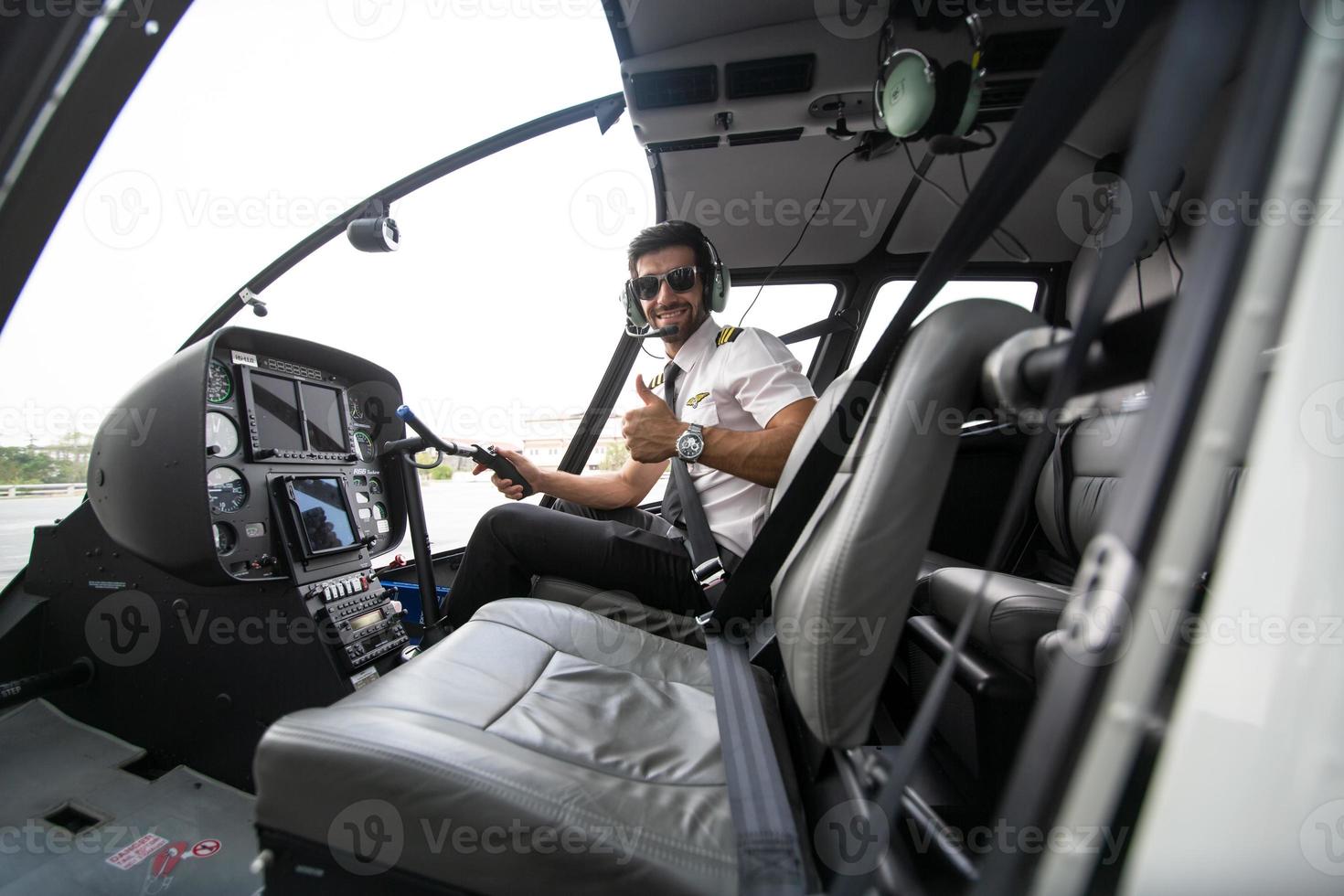 commercial private helicopter pilot photo